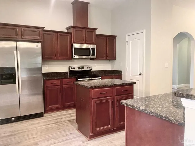 $2,400 | 8431 Ferlon Avenue, Pensacola, FL 32526