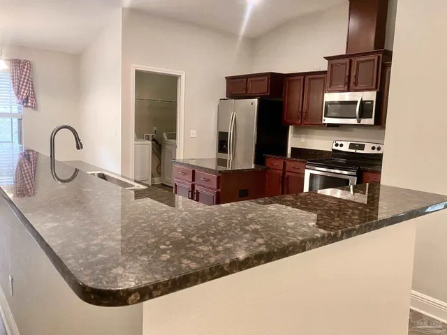 $2,200 | 8431 Ferlon Avenue, Pensacola, FL 32526