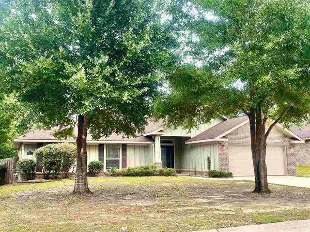 $2,400 | 8431 Ferlon Avenue, Pensacola, FL 32526