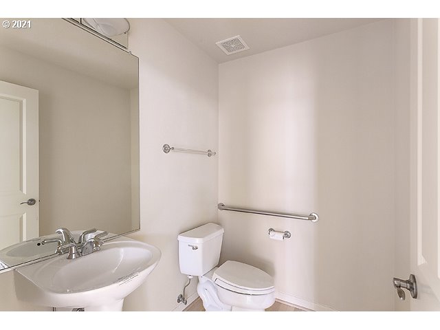 11178 Northwest Leahy Road Portland, OR 97229 - Photo 18 of 29 Gallery Image 18