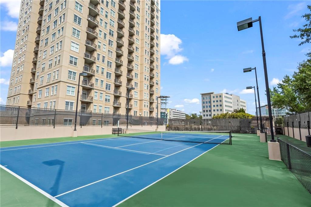 325 East Paces Ferry Road Northeast, Unit 703 Atlanta, GA 30305 - Photo 29 of 31 a building view with a outdoor space