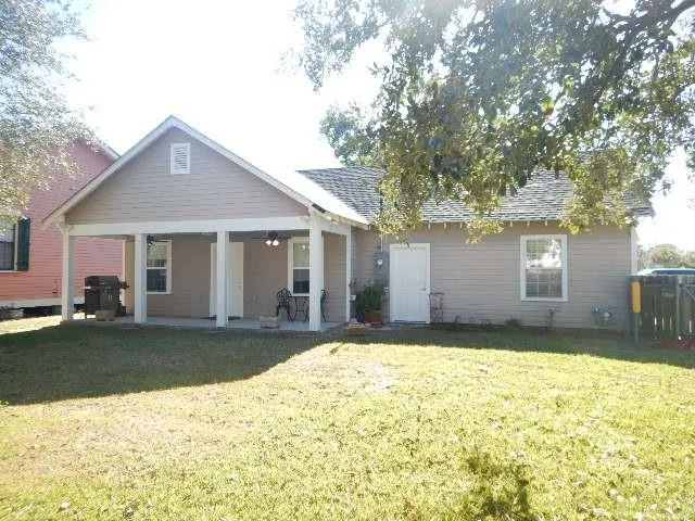$1,350 | 700 Perry Street, Gretna, LA 70053