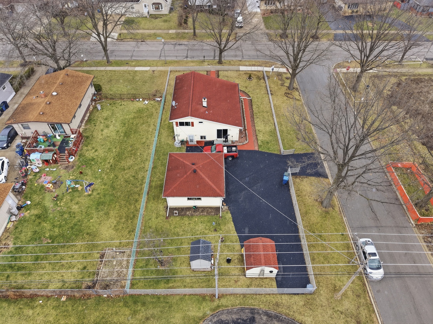 538 West Avenue Elmhurst, IL 60126 - Photo 21 of 22 a aerial view of a house
