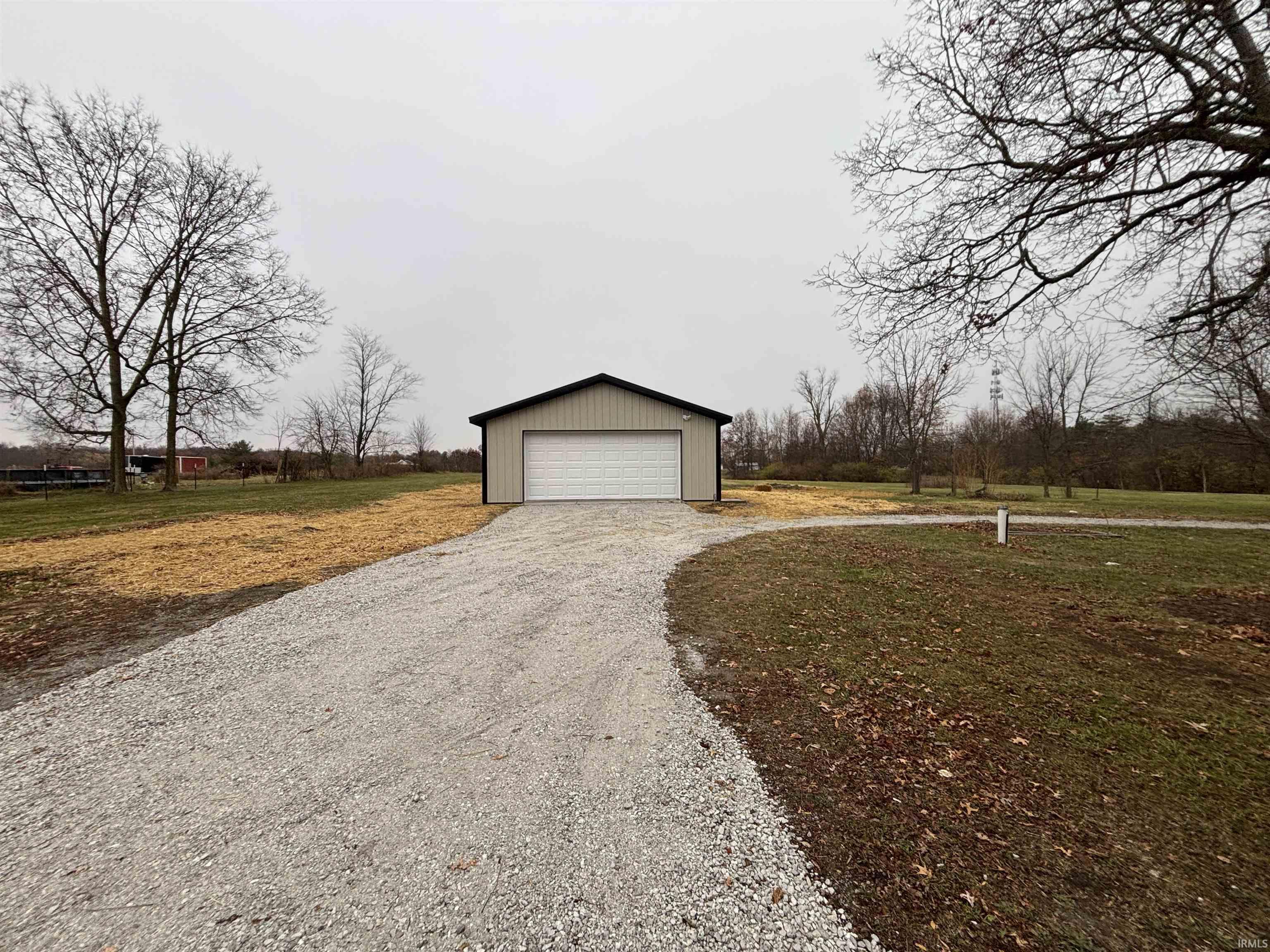 4710 Monroeville Road Fort Wayne, IN 46816 - Photo 4 of 24