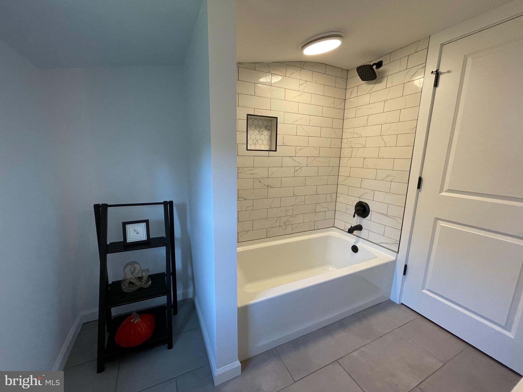 204 Leearden Road Hershey, PA 17033 - Photo 21 of 34 Gallery Image 21