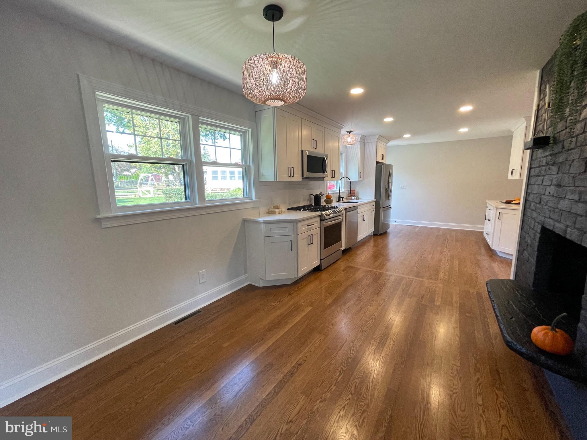 204 Leearden Road Hershey, PA 17033 - Photo 8 of 34 Gallery Image 8