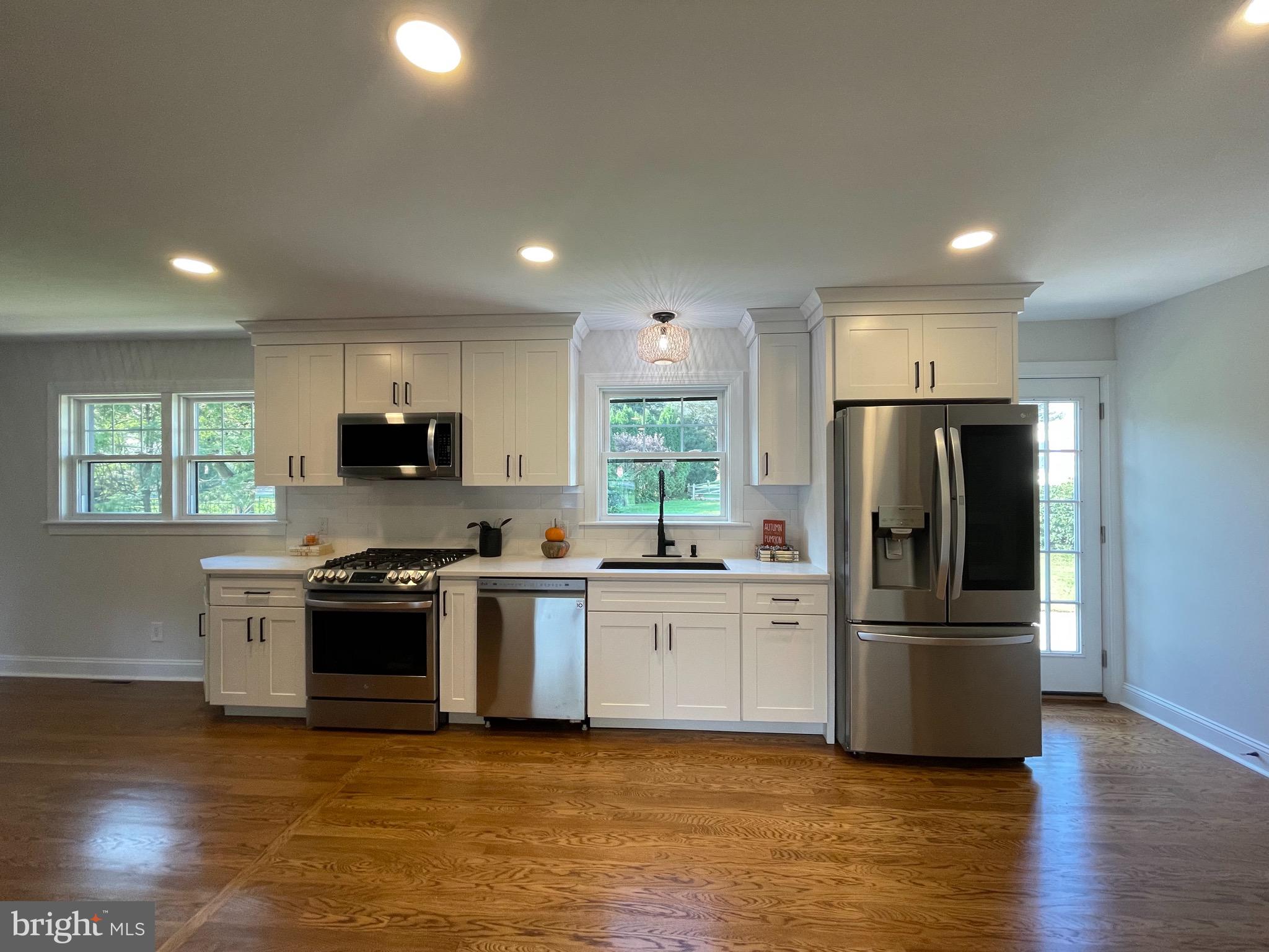 204 Leearden Road Hershey, PA 17033 - Photo 9 of 34 Gallery Image 9