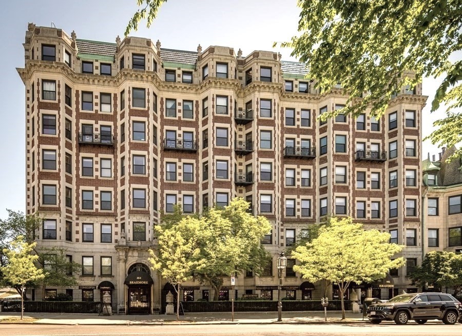 464 Commonwealth Avenue, Unit 44 Boston, MA 02215 - Photo 10 of 15 front view of a building