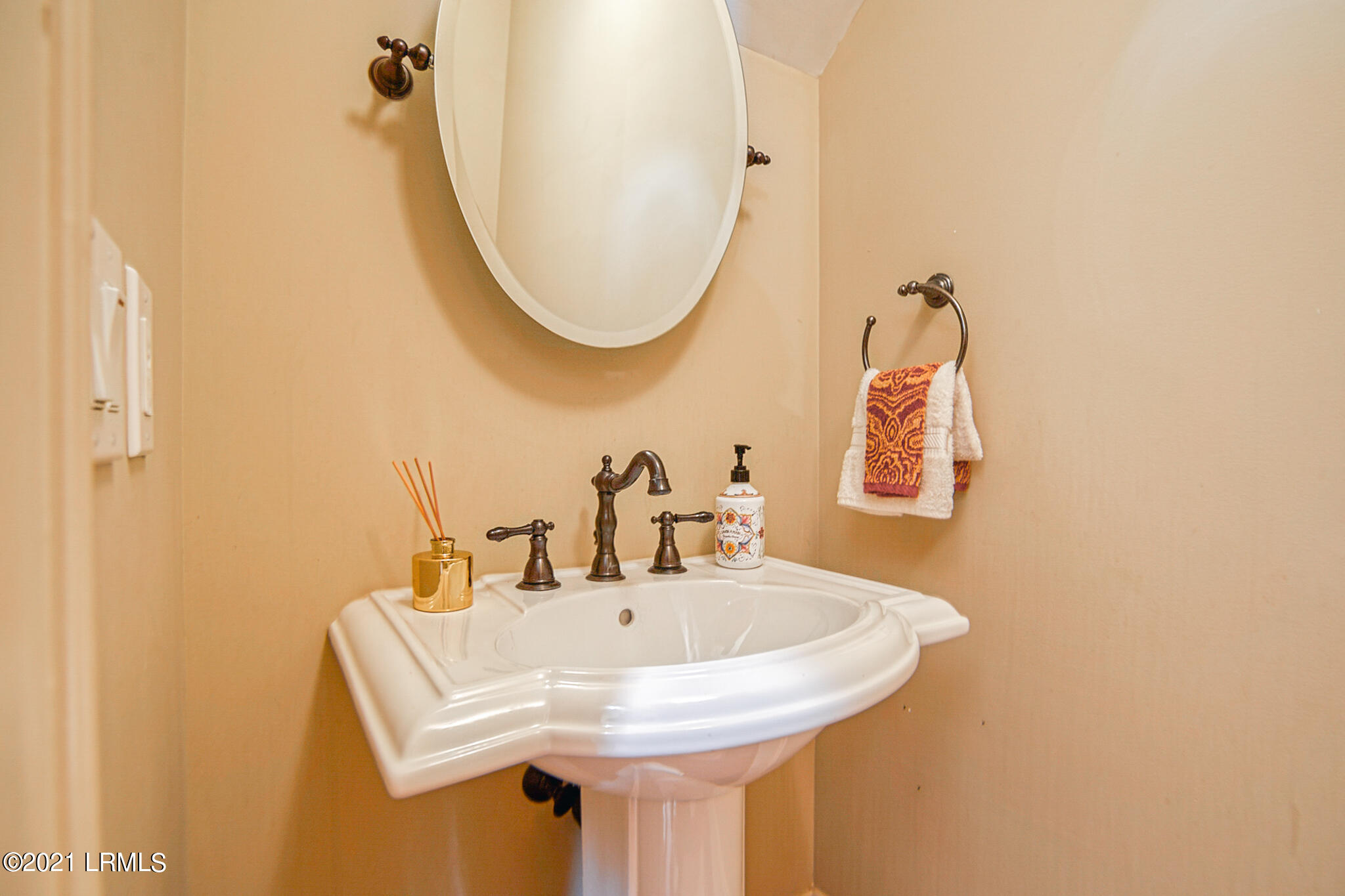 6 Addison Street Beaufort, SC 29907 - Photo 32 of 50 Powder Room