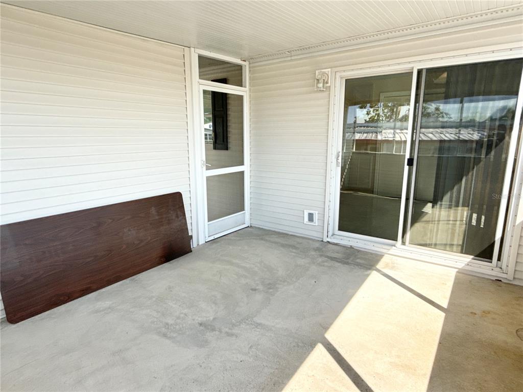 6817 Mt Pleasant Road Northeast, Unit 49 St. Petersburg, FL 33702 - Photo 15 of 30 a view of front door