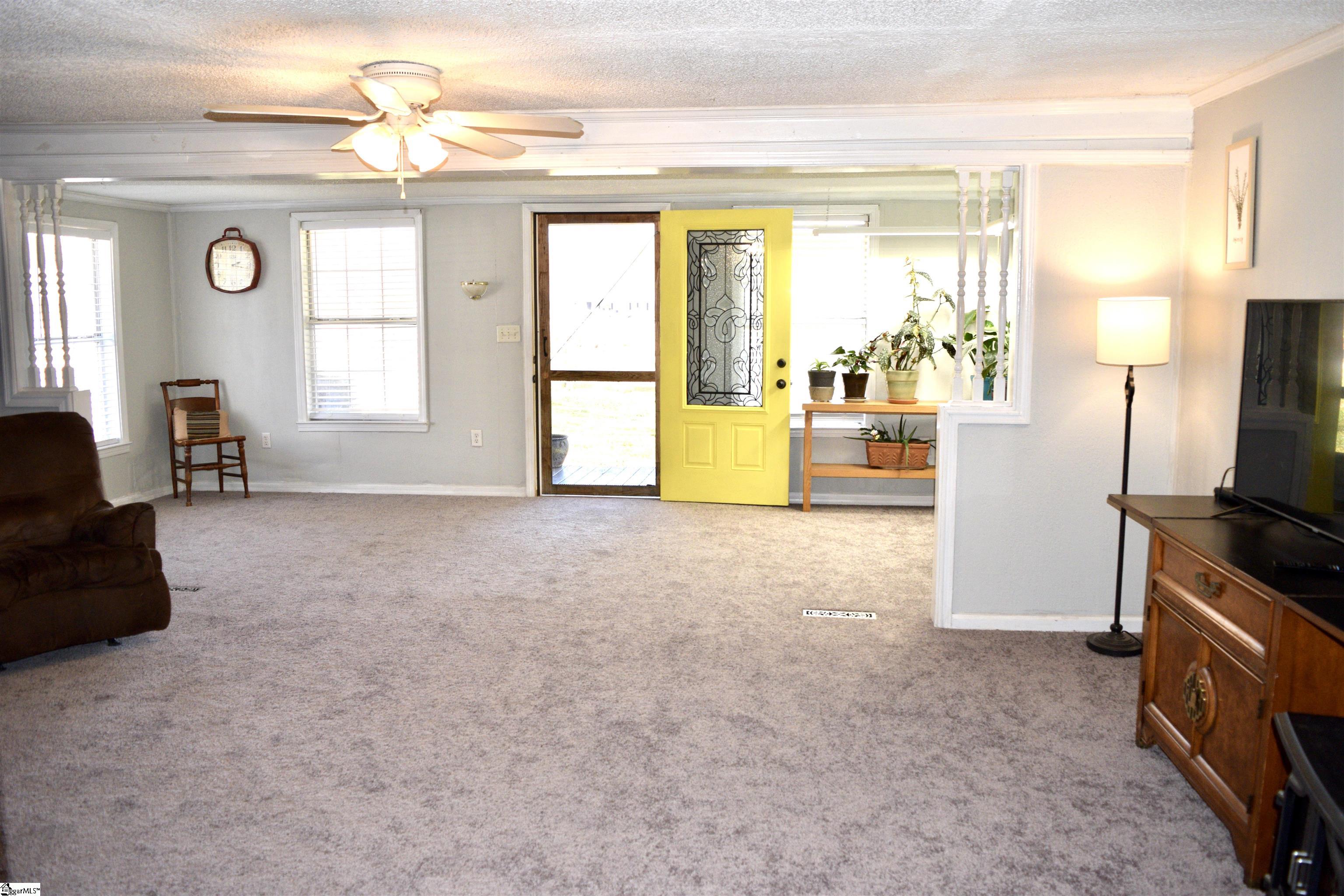 147 Eastview Road Pelzer, SC 29669 - Photo 2 of 20