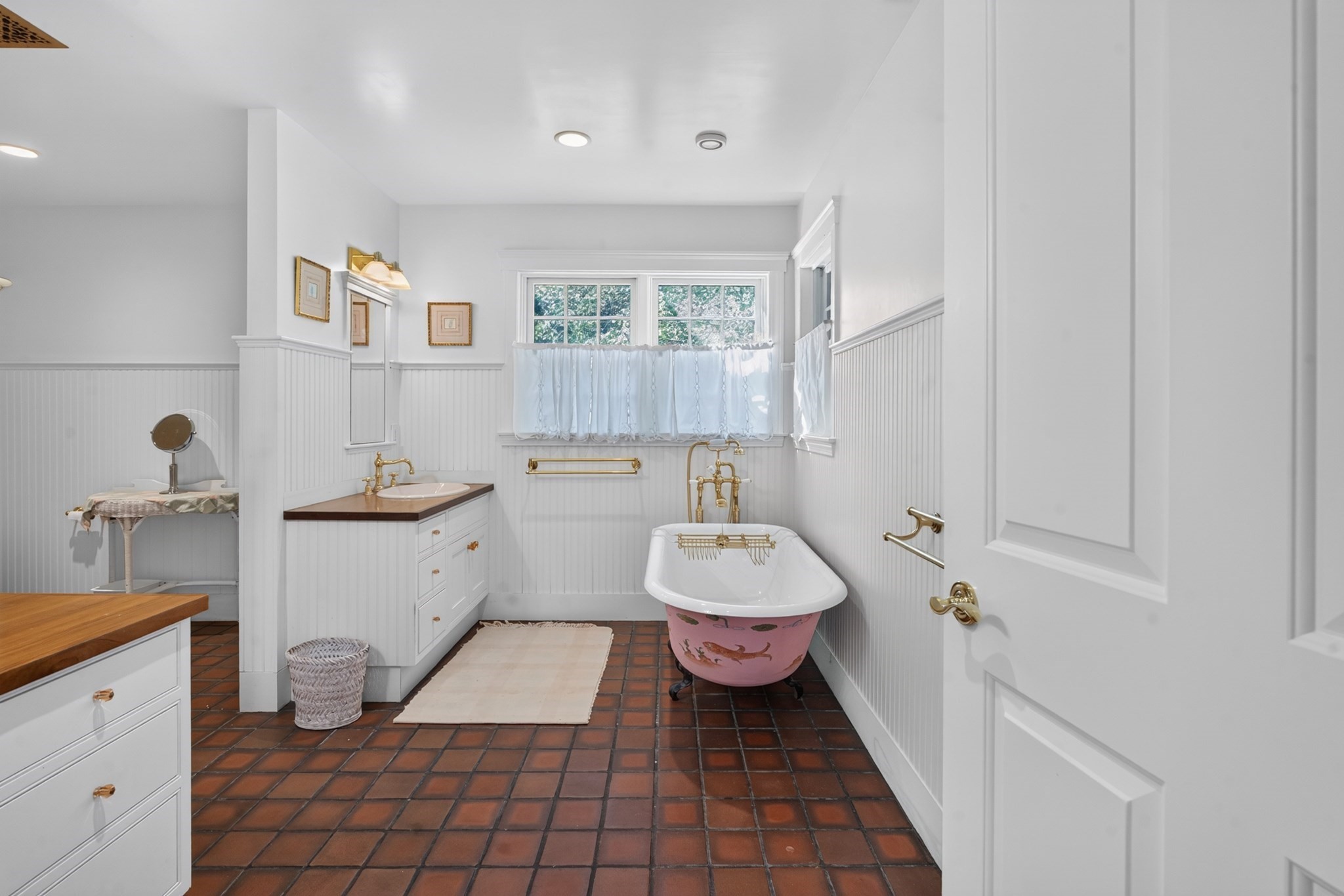 4 Garrett Way Edgartown, MA 02539 - Photo 24 of 42 Gallery Image 24