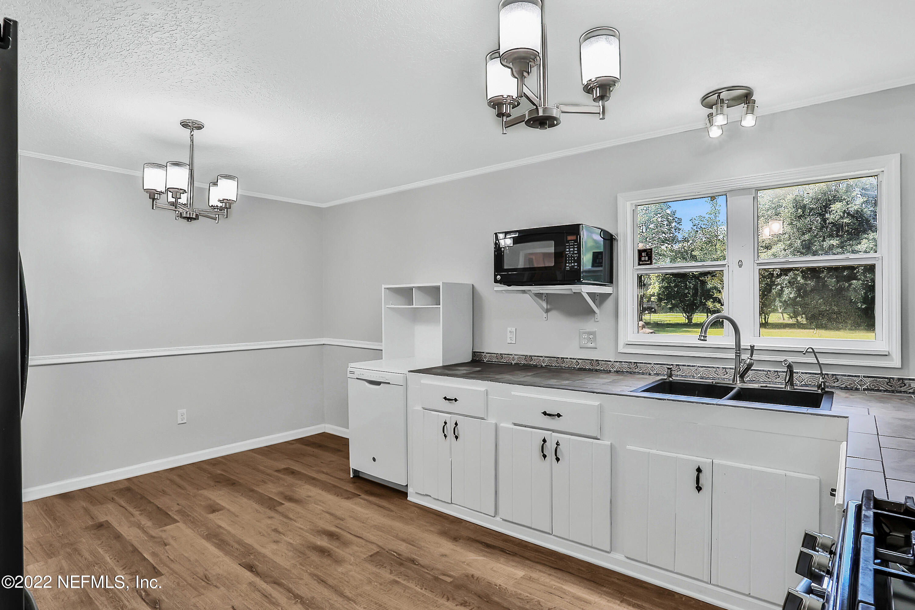 2918 Jones Road Jacksonville, FL 32220 - Photo 4 of 20 LJ9A6236