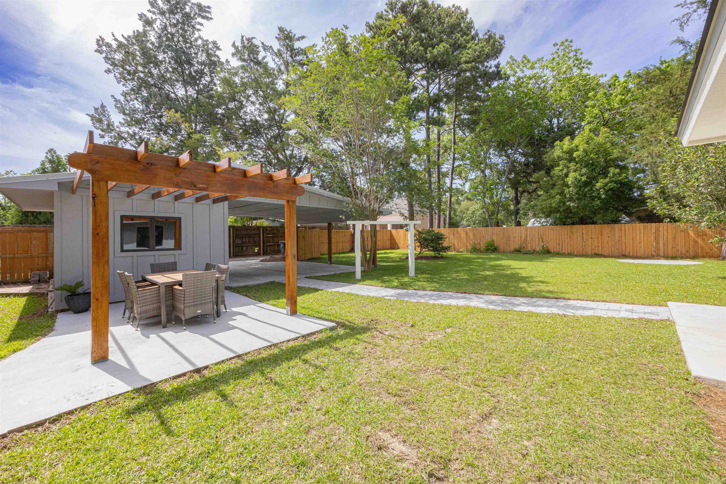 362 Azalea Street Fairhope, AL 36532 - Photo 3 of 45