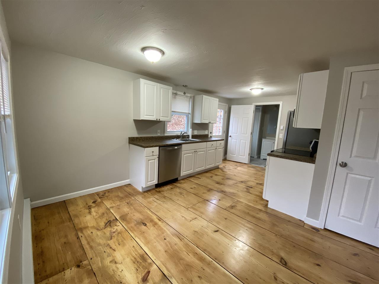 39 Quimby Road Bow, NH 03304 - Photo 4 of 11