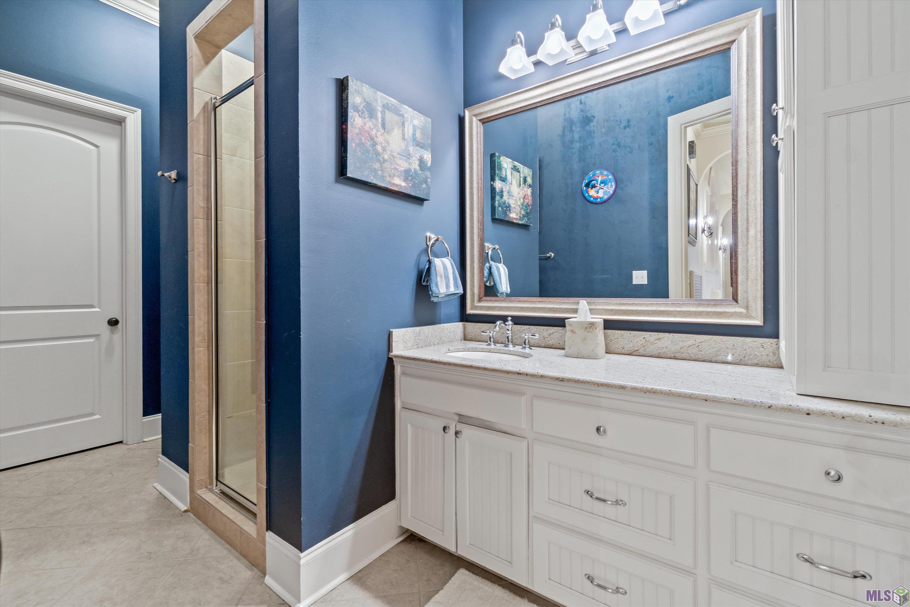 3128 Tradition Avenue Baton Rouge, LA 70810 - Photo 34 of 44 FULL BATH UPSTAIRS