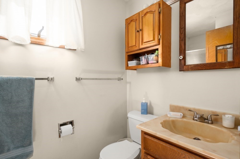 88 Temple Road Waltham, MA 02452 - Photo 21 of 41