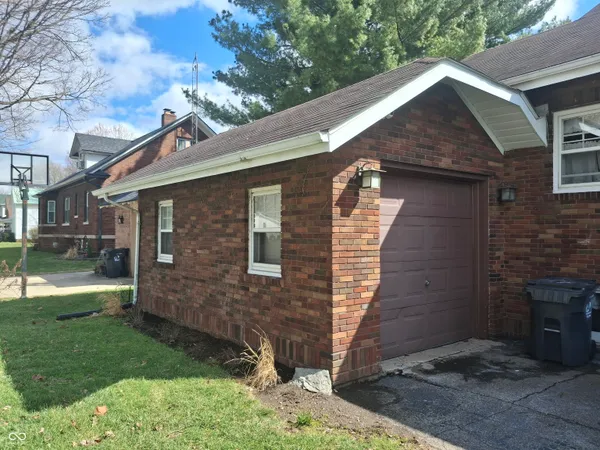 $275,000 | 107 North Jackson Avenue, Fowler, IN 47944