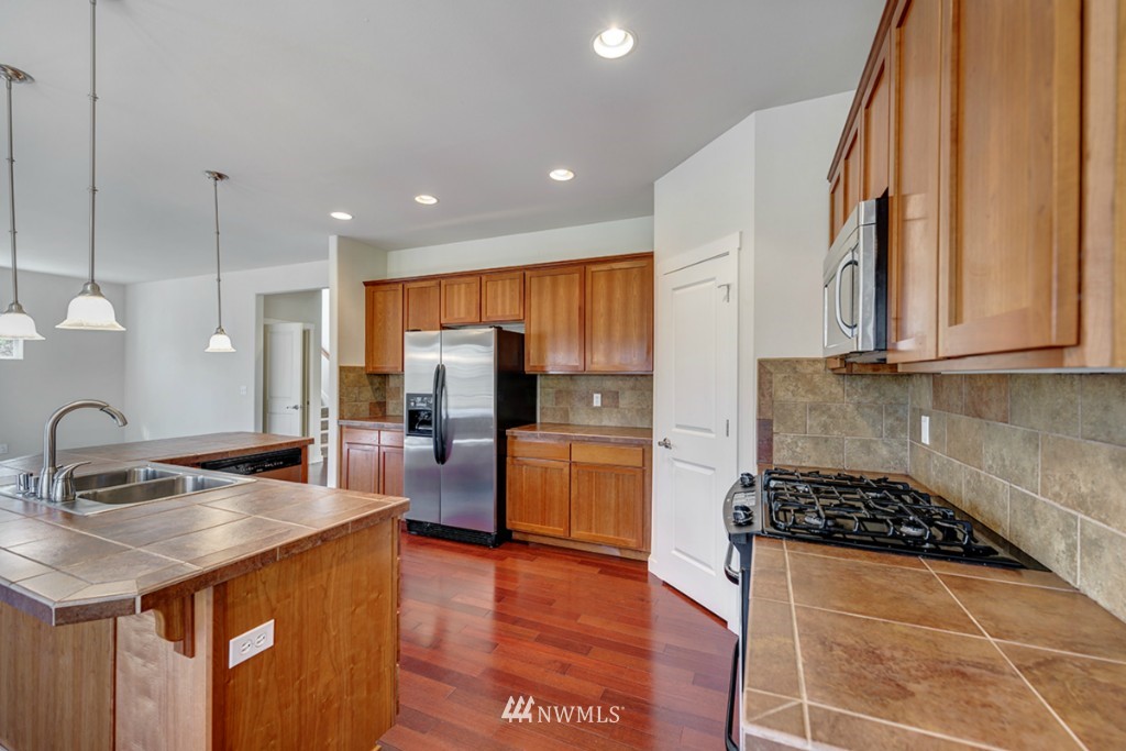 1606 237th Place Southwest Bothell, WA 98021 - Photo 5 of 21