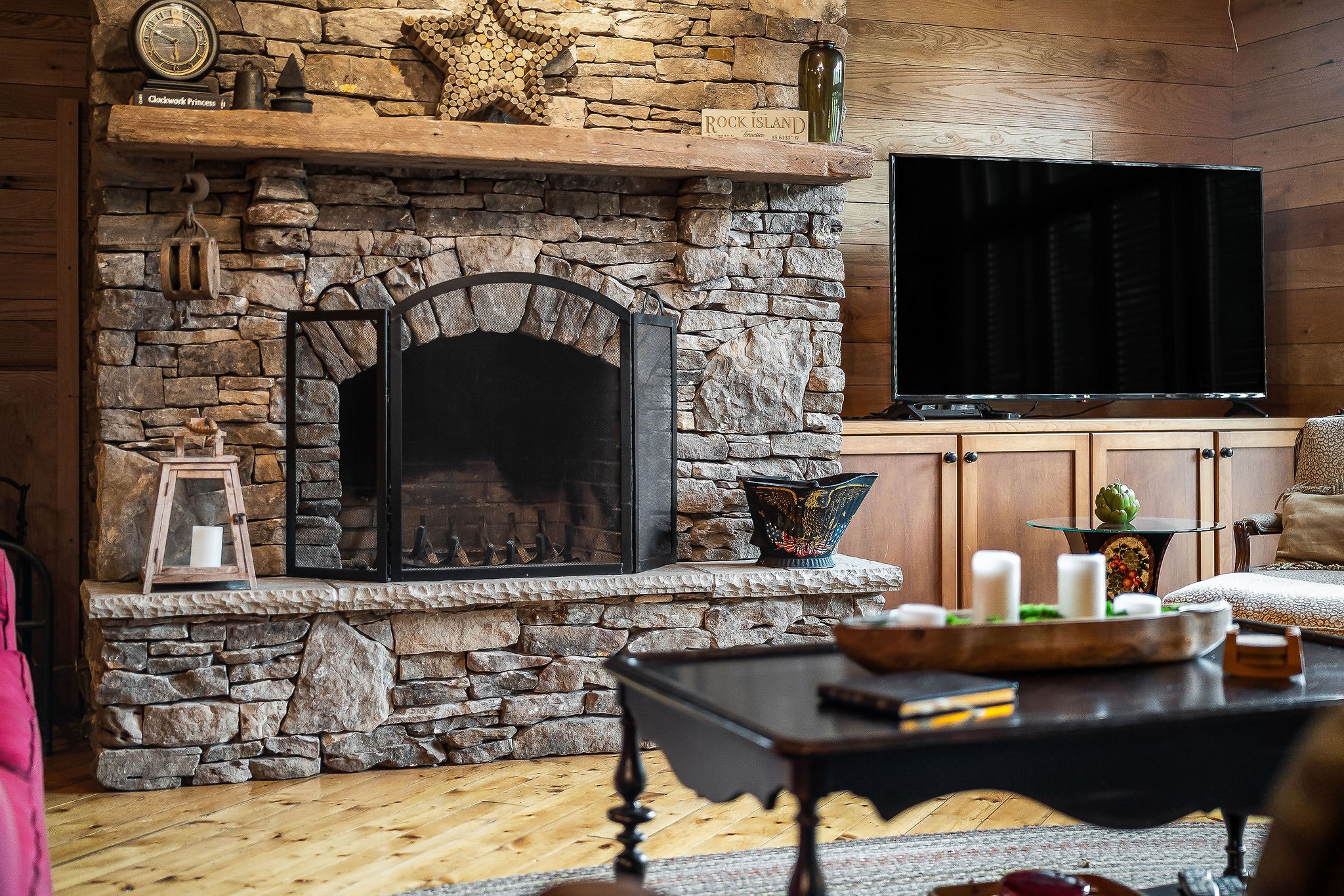 4042 Rocky Ridge Road Doyle, TN 38559 - Photo 27 of 85 a kitchen with a stove and a wooden floor