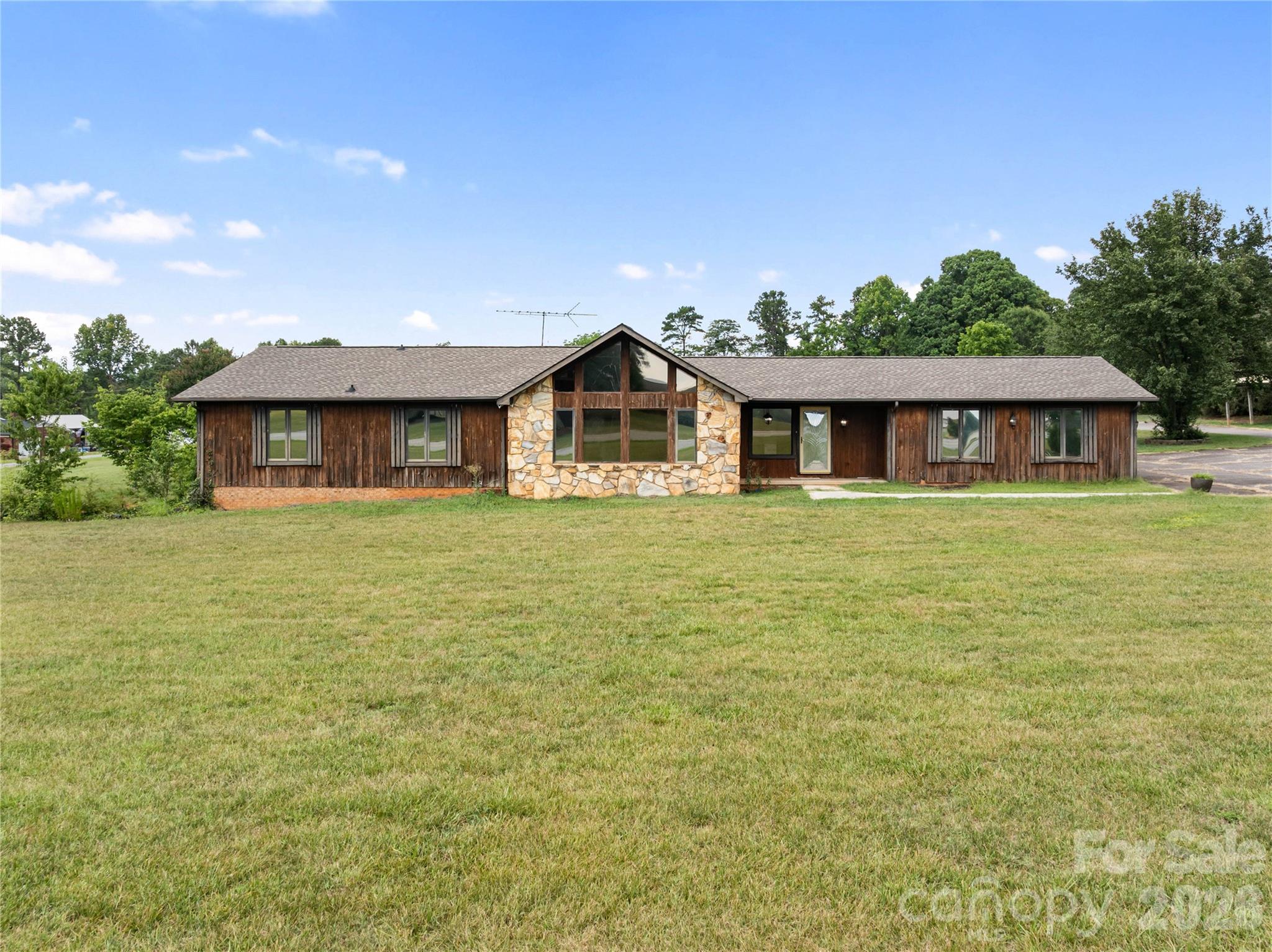 7610 Long Island Road Catawba, NC 28609 - Photo 1 of 48