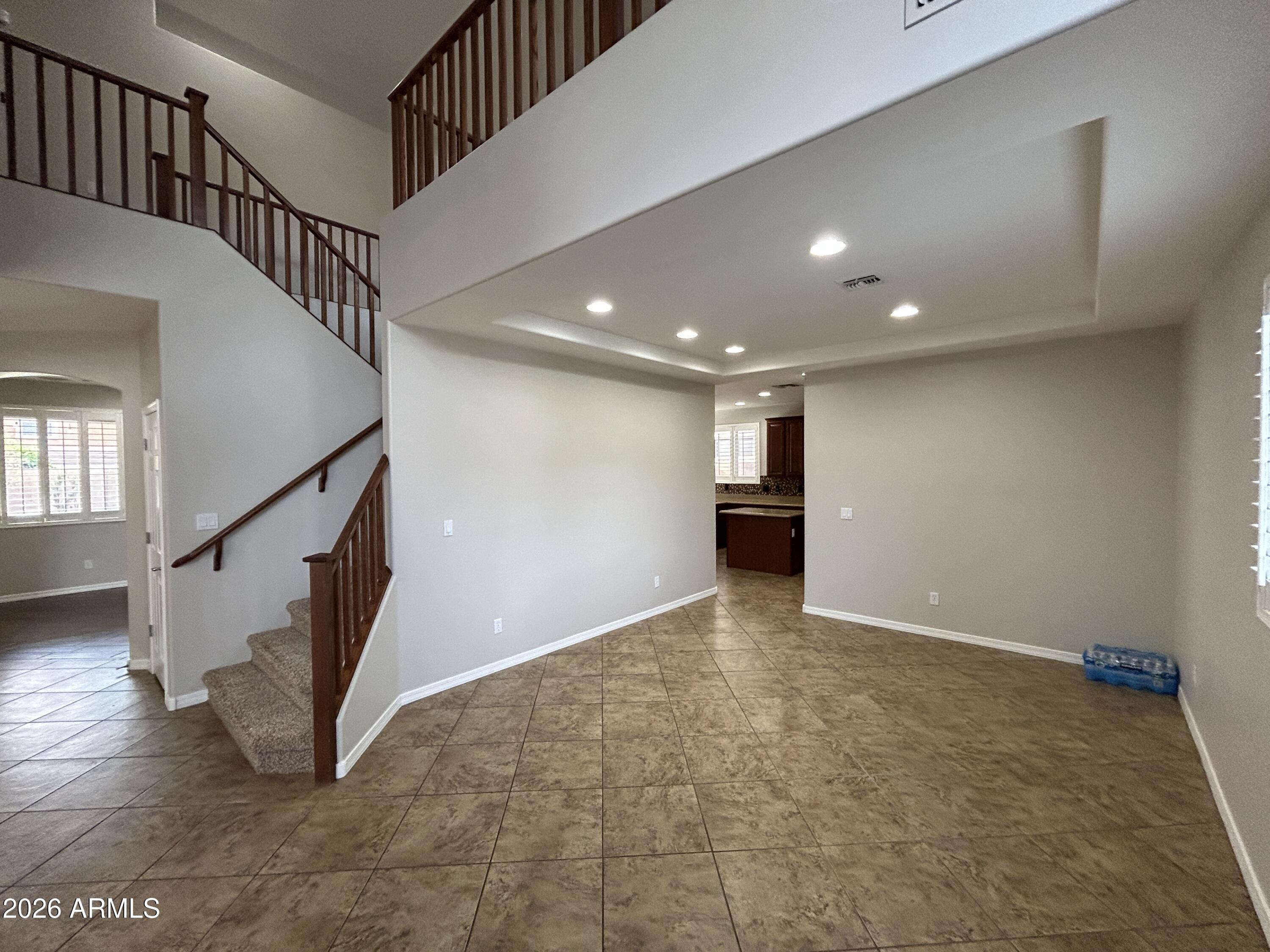 5411 West Rowel Road Phoenix, AZ 85083 - Photo 4 of 29
