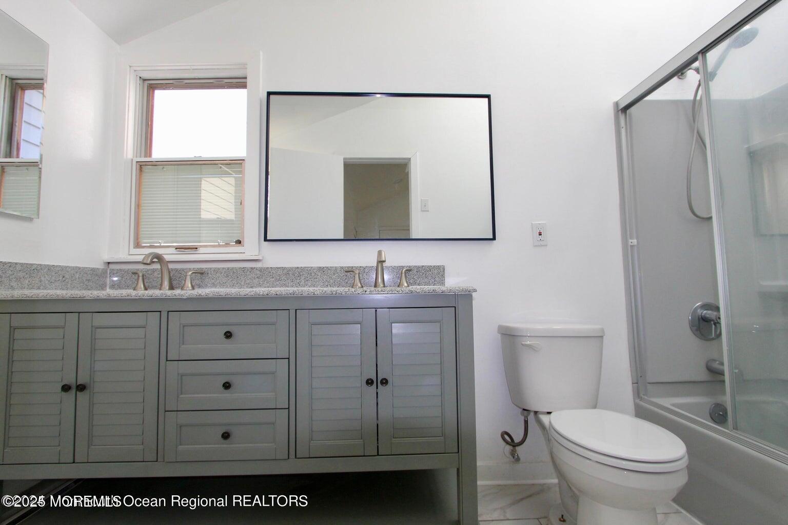 9 Kearney Street Keyport, NJ 07735 - Photo 12 of 37 20240114220710410442000000-o