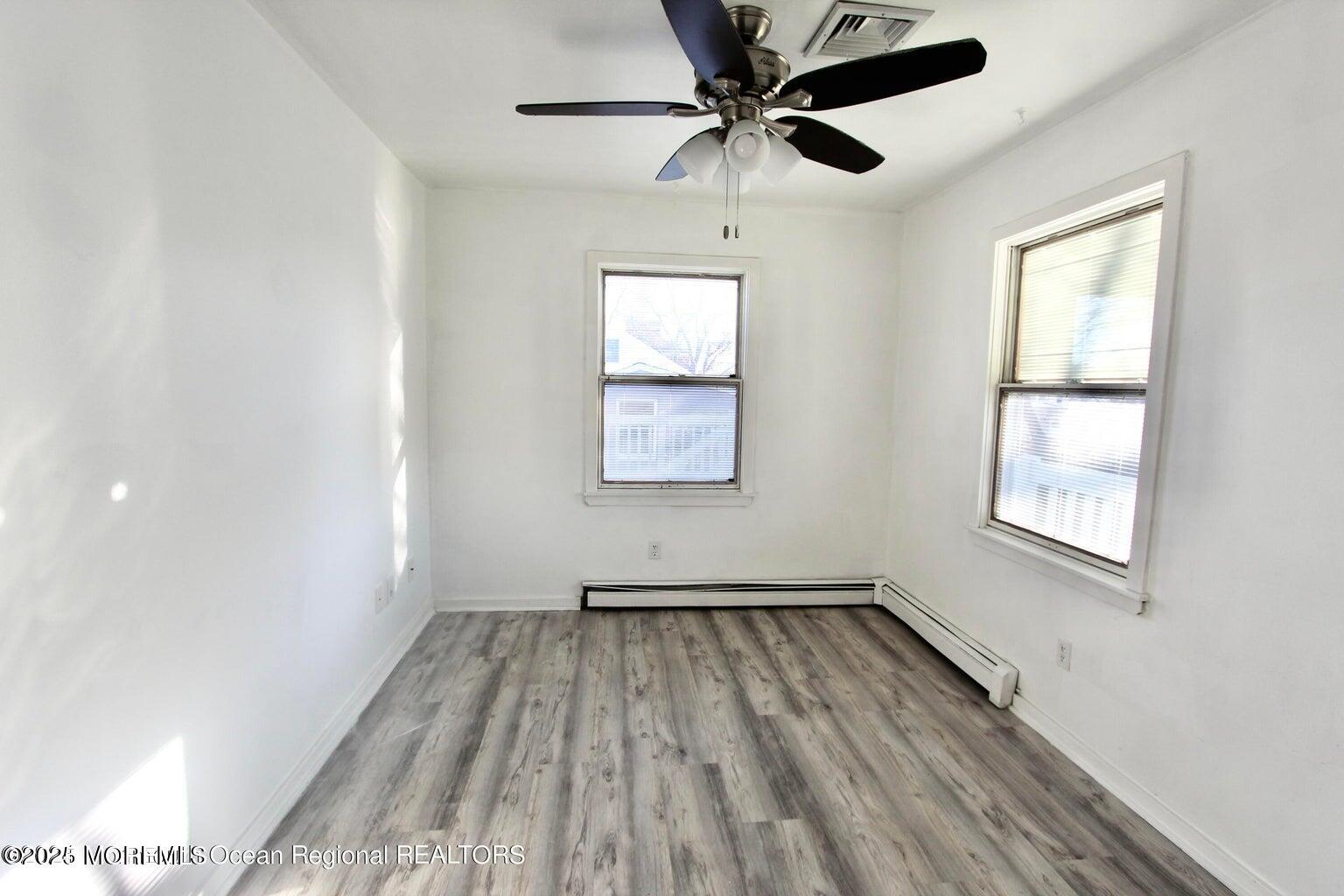 9 Kearney Street Keyport, NJ 07735 - Photo 13 of 37 20240114220723683965000000-o