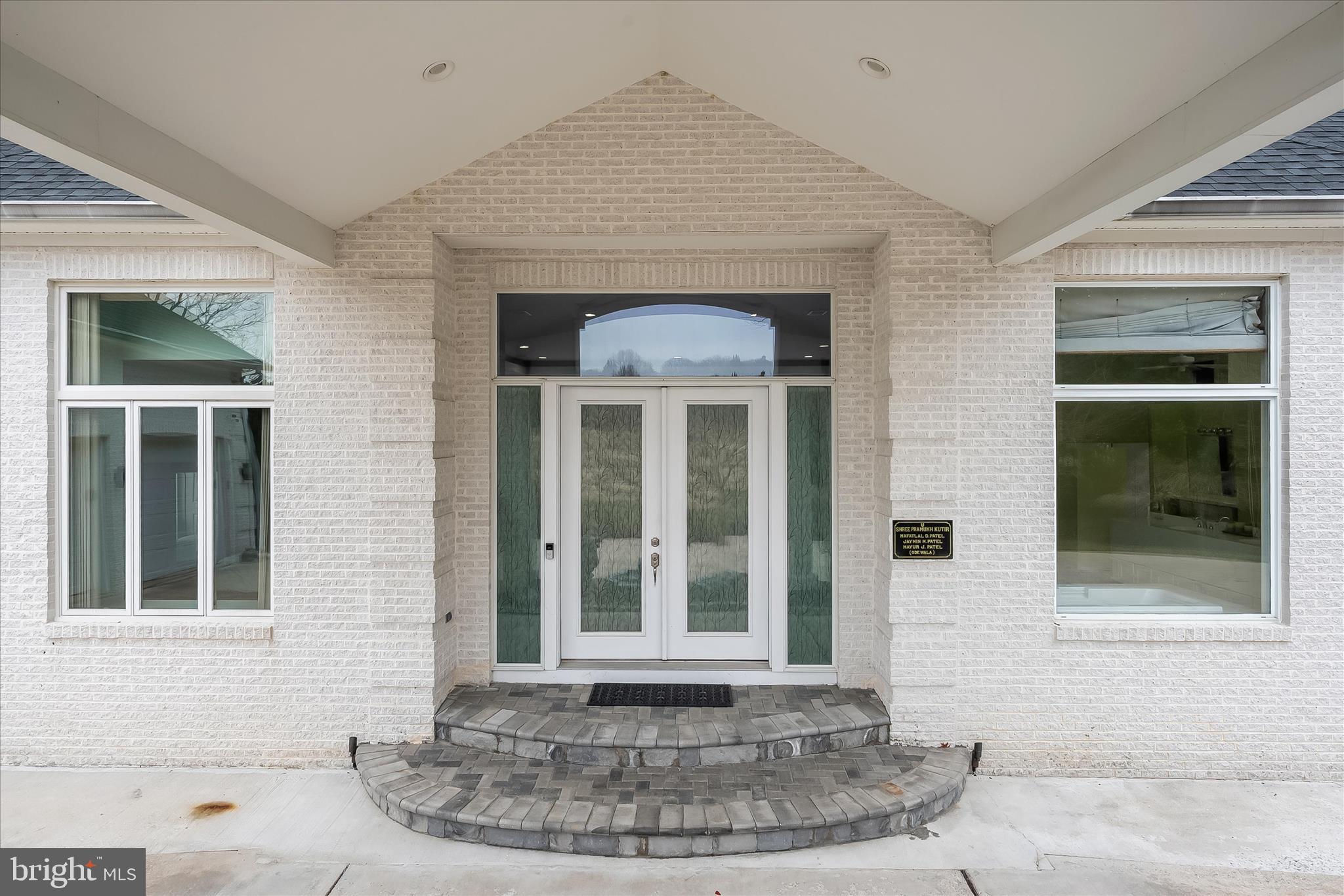 11678 Frederick Road Ellicott City, MD 21042 - Photo 12 of 118 Front Porch