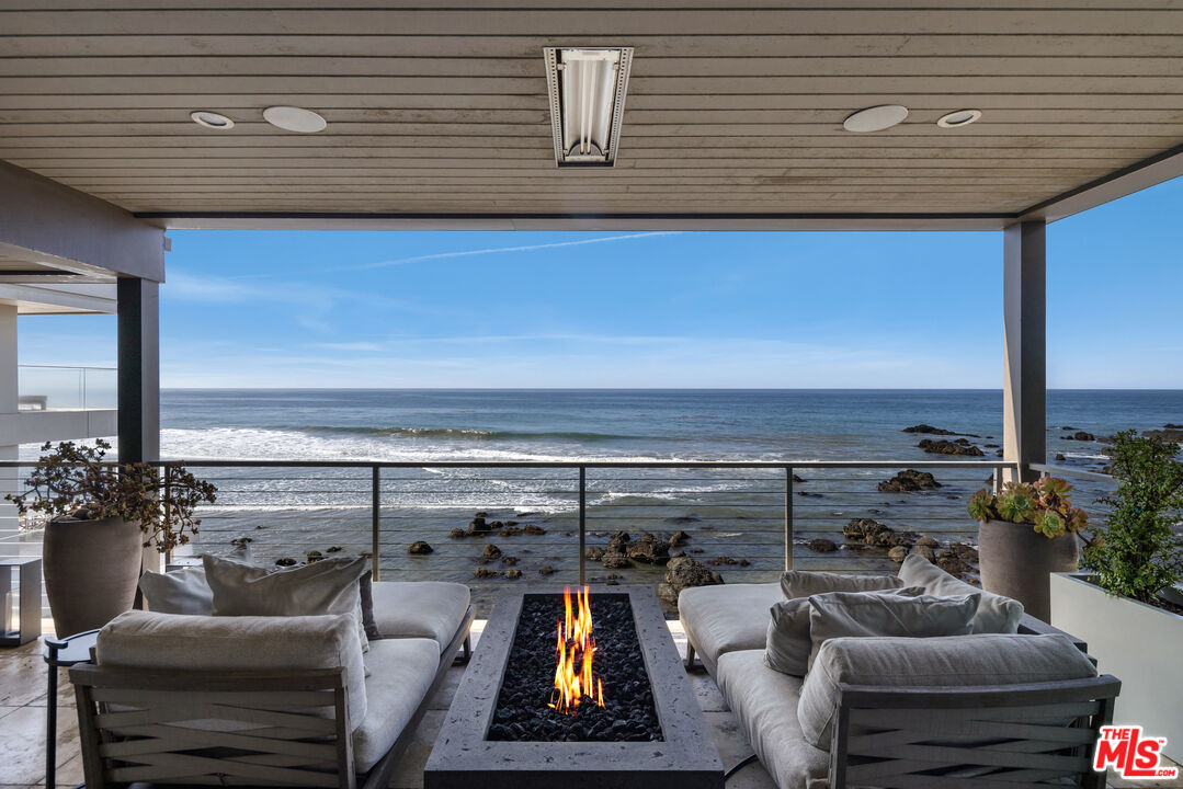 31504 Victoria Point Road Malibu, CA 90265 - Photo 12 of 28