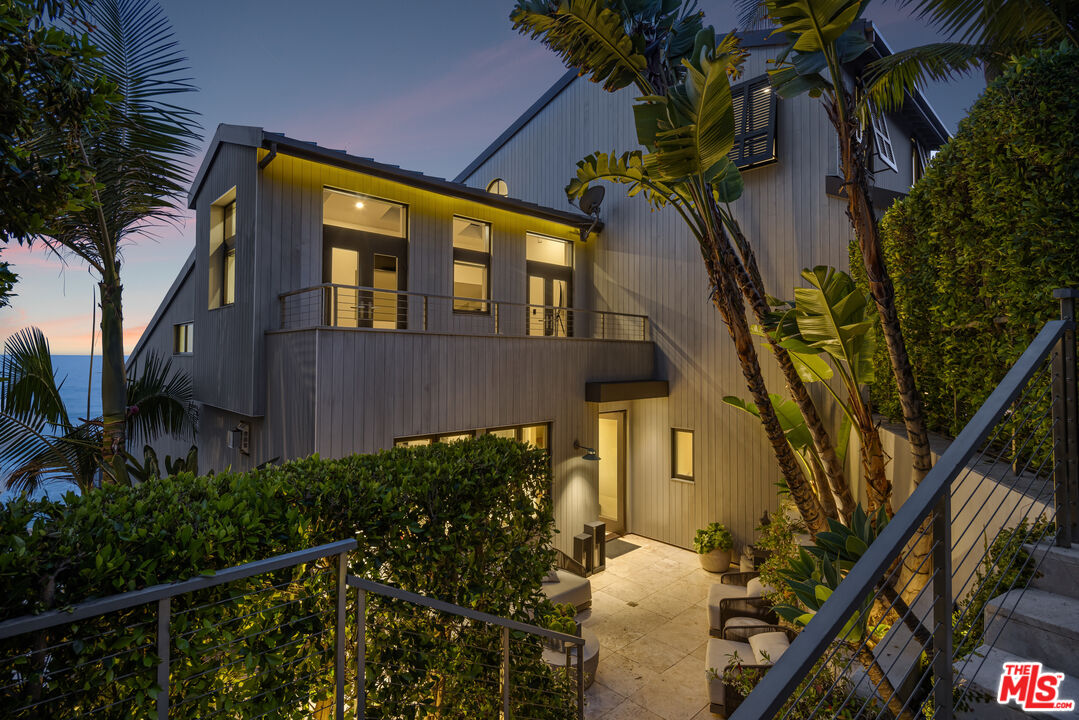 31504 Victoria Point Road Malibu, CA 90265 - Photo 18 of 28