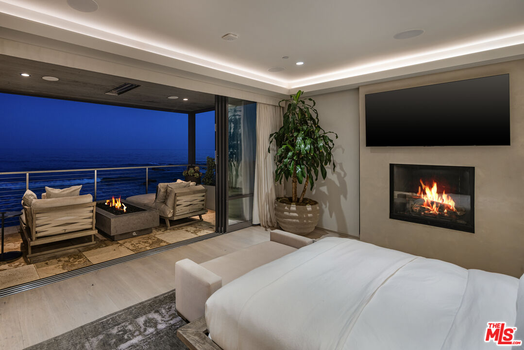 31504 Victoria Point Road Malibu, CA 90265 - Photo 22 of 28