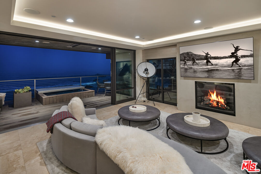 31504 Victoria Point Road Malibu, CA 90265 - Photo 24 of 28