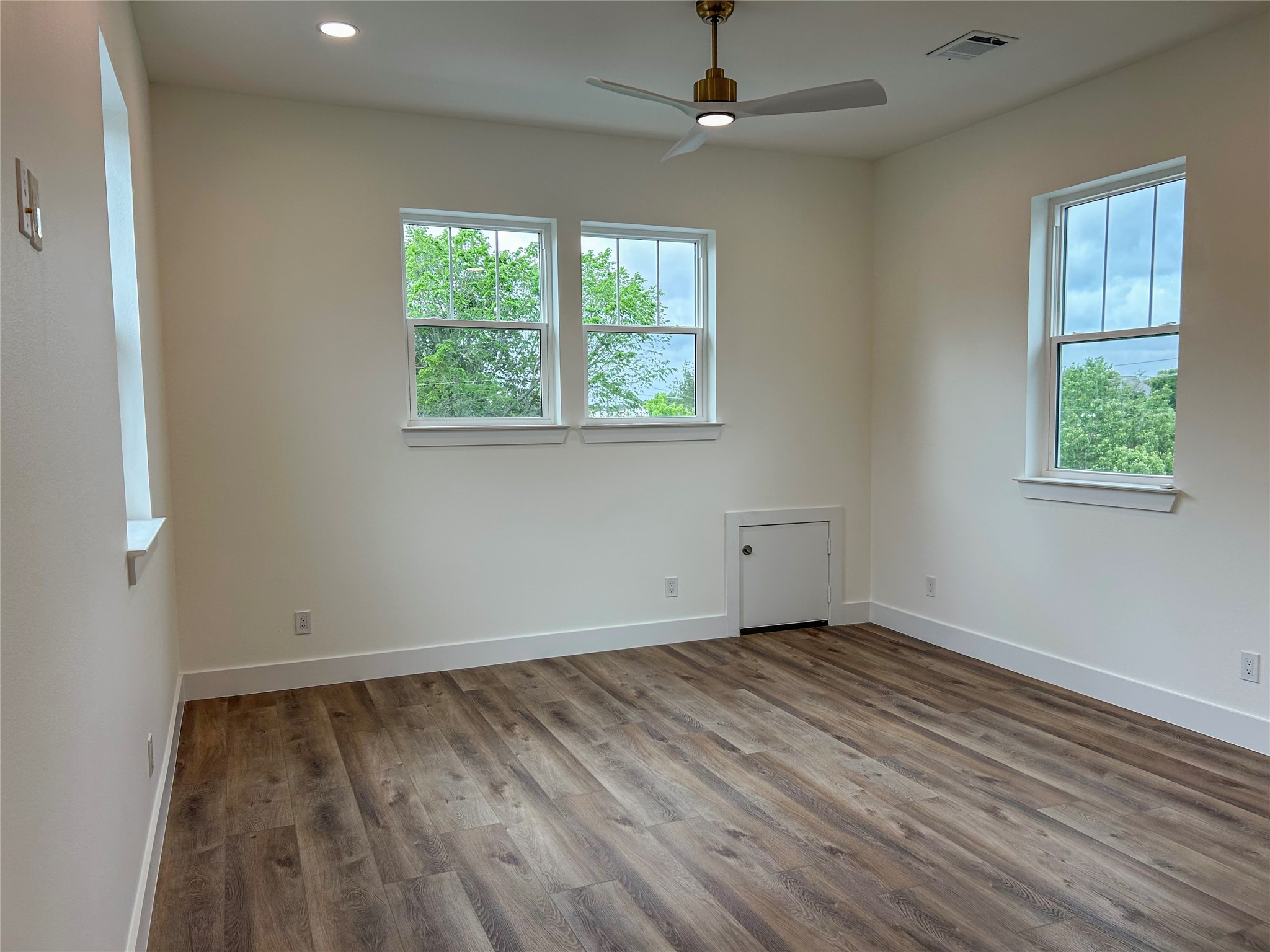922 Elm Road Clear Lake Shores, TX 77565 - Photo 19 of 22 Bedroom