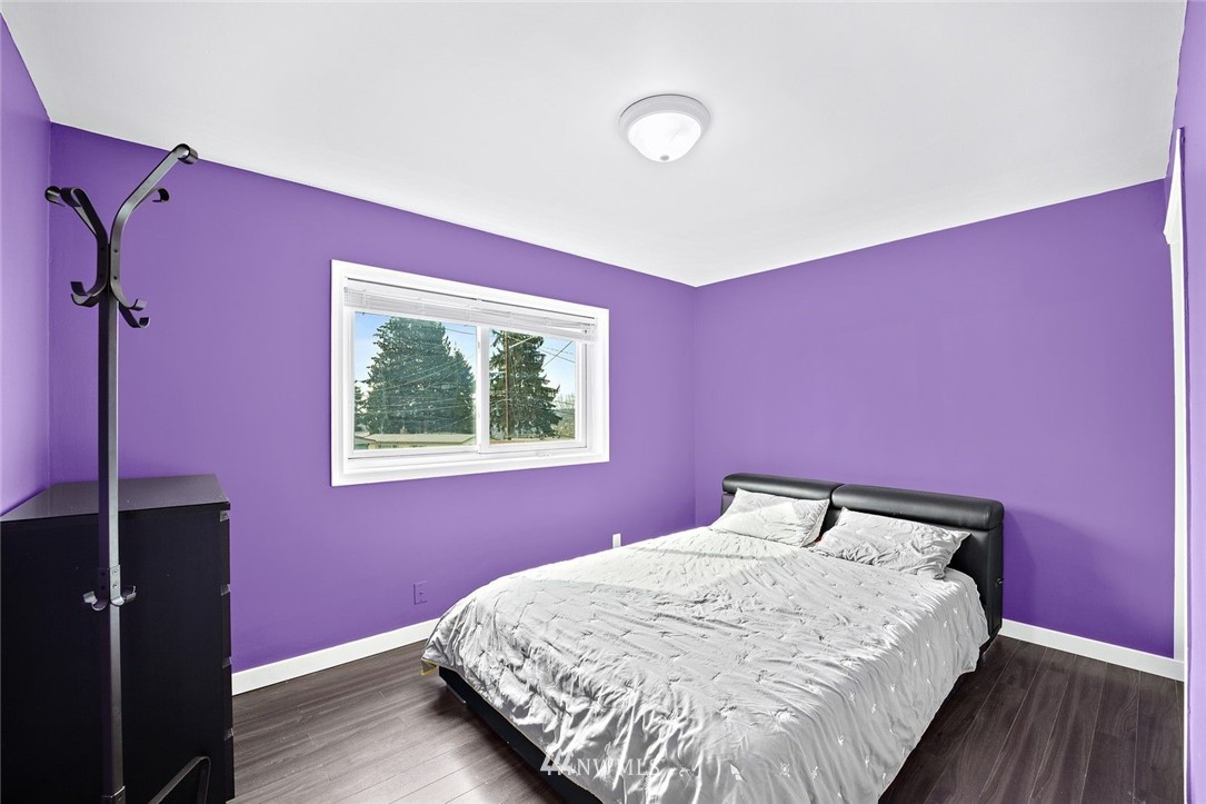 2308 Northeast 6th Place Renton, WA 98056 - Photo 14 of 22 Gallery Image 14