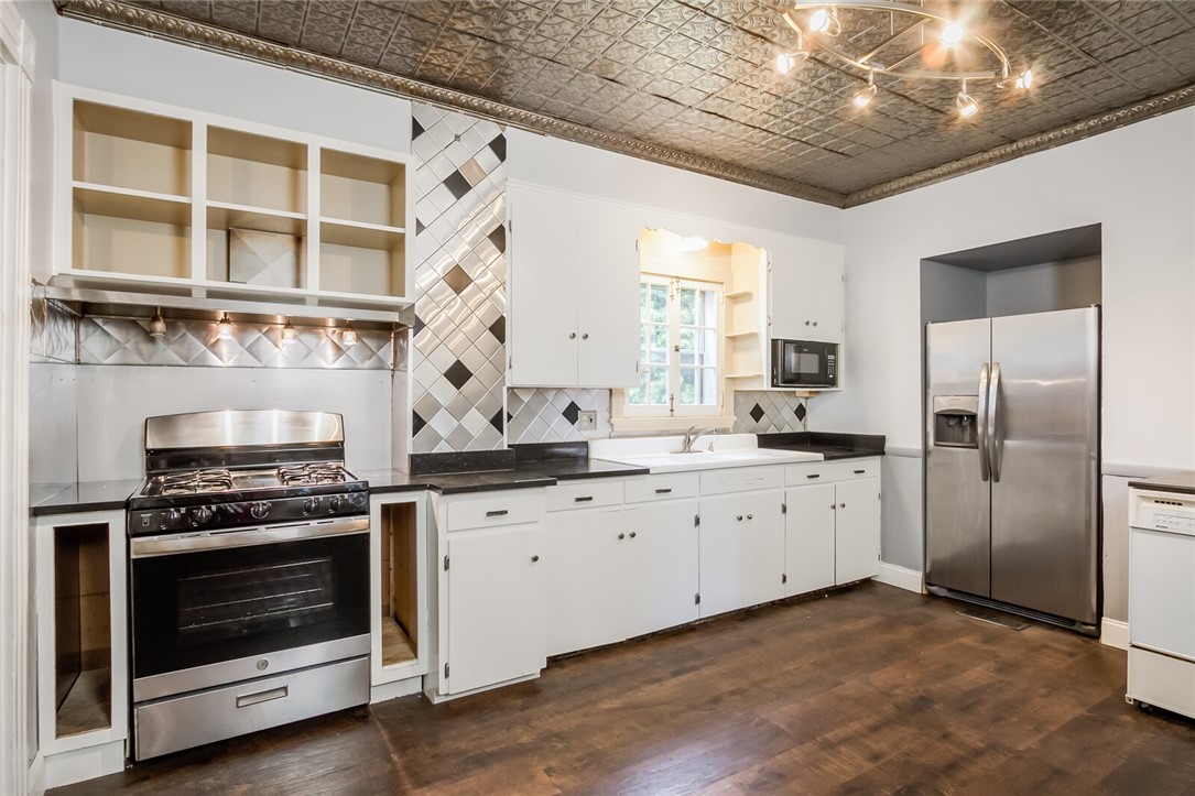 21 Sumner Park Rochester, NY 14607 - Photo 15 of 37