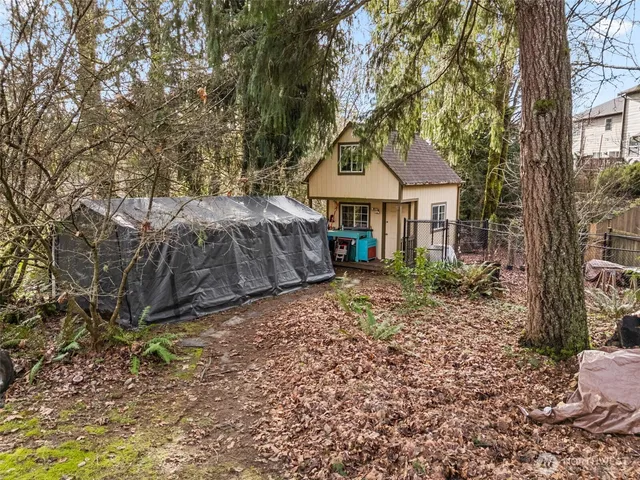 a garden view with sitting space