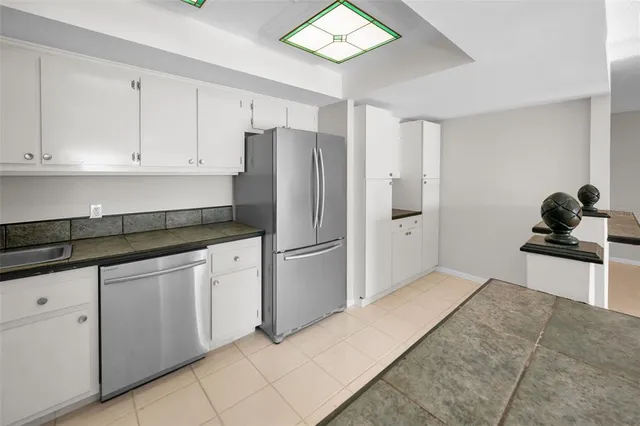 $2,650 | 800 South Gulfview Boulevard, Unit 906, Clearwater, FL 33767