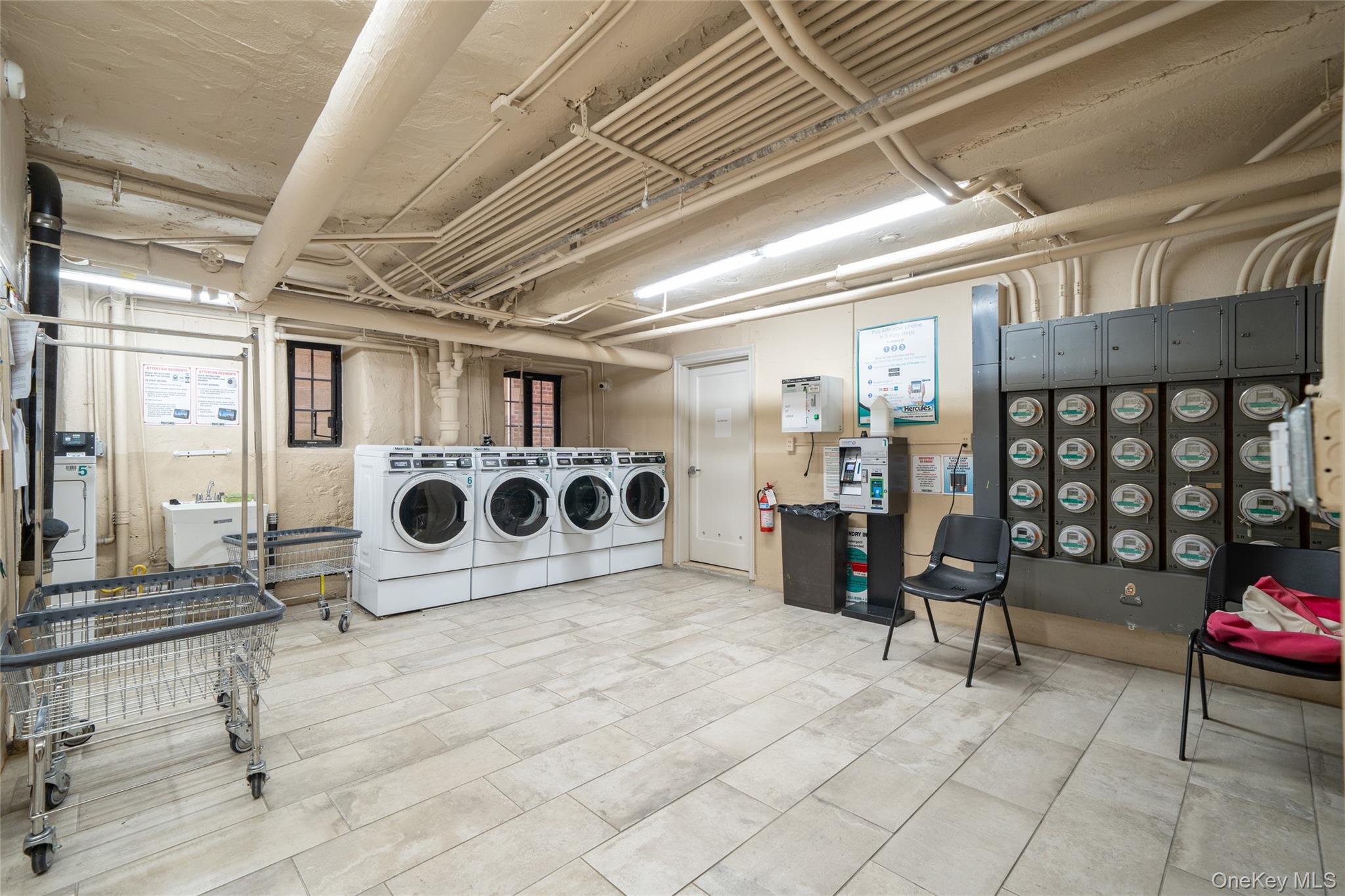 45 Pondfield Road West, Unit 1G Bronxville, NY 10708 - Photo 16 of 17 Laundry Room