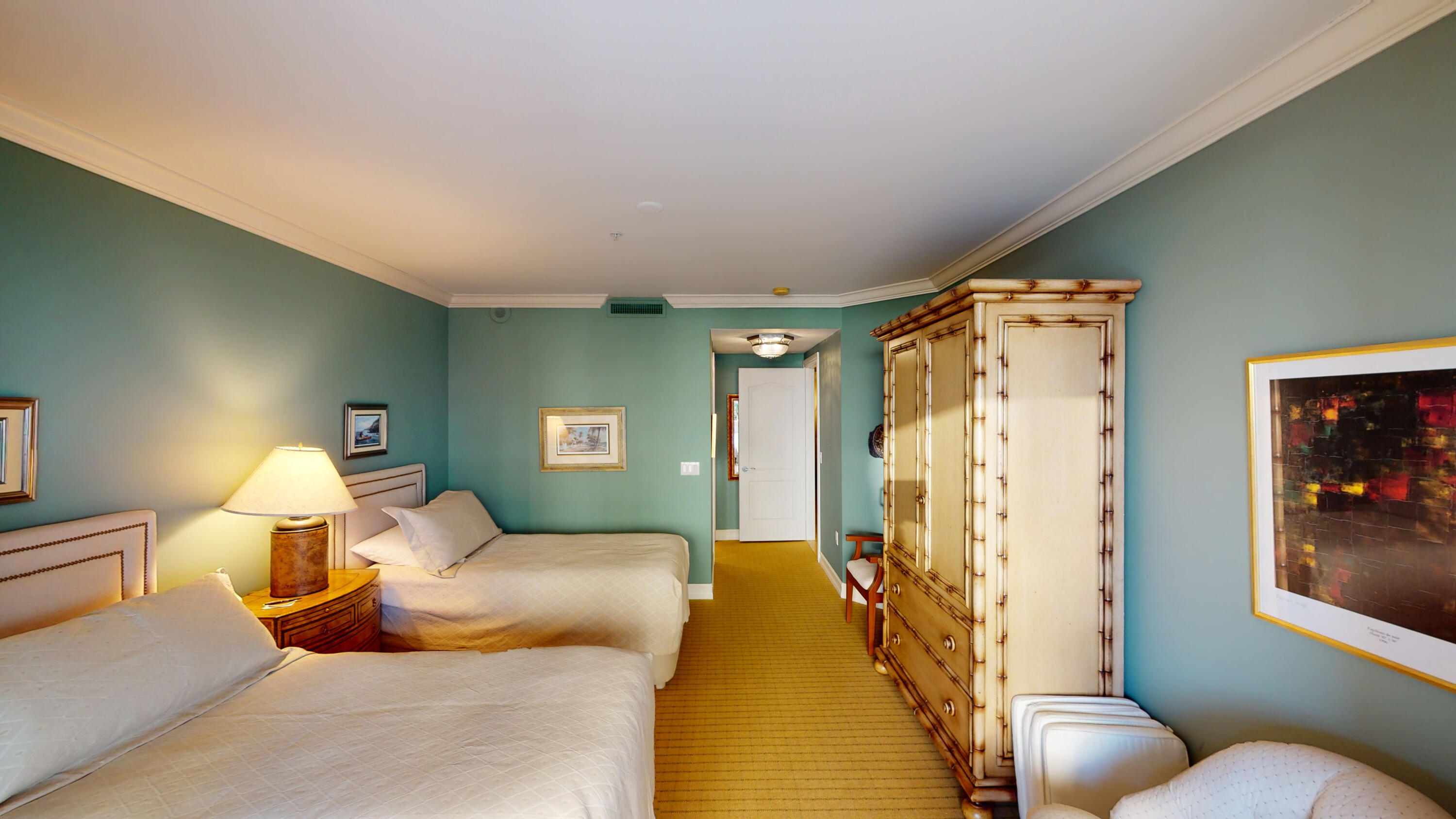 400 South Ocean Boulevard, Unit R14 Boca Raton, FL 33432 - Photo 22 of 29 GUEST BEDROOM SUITE