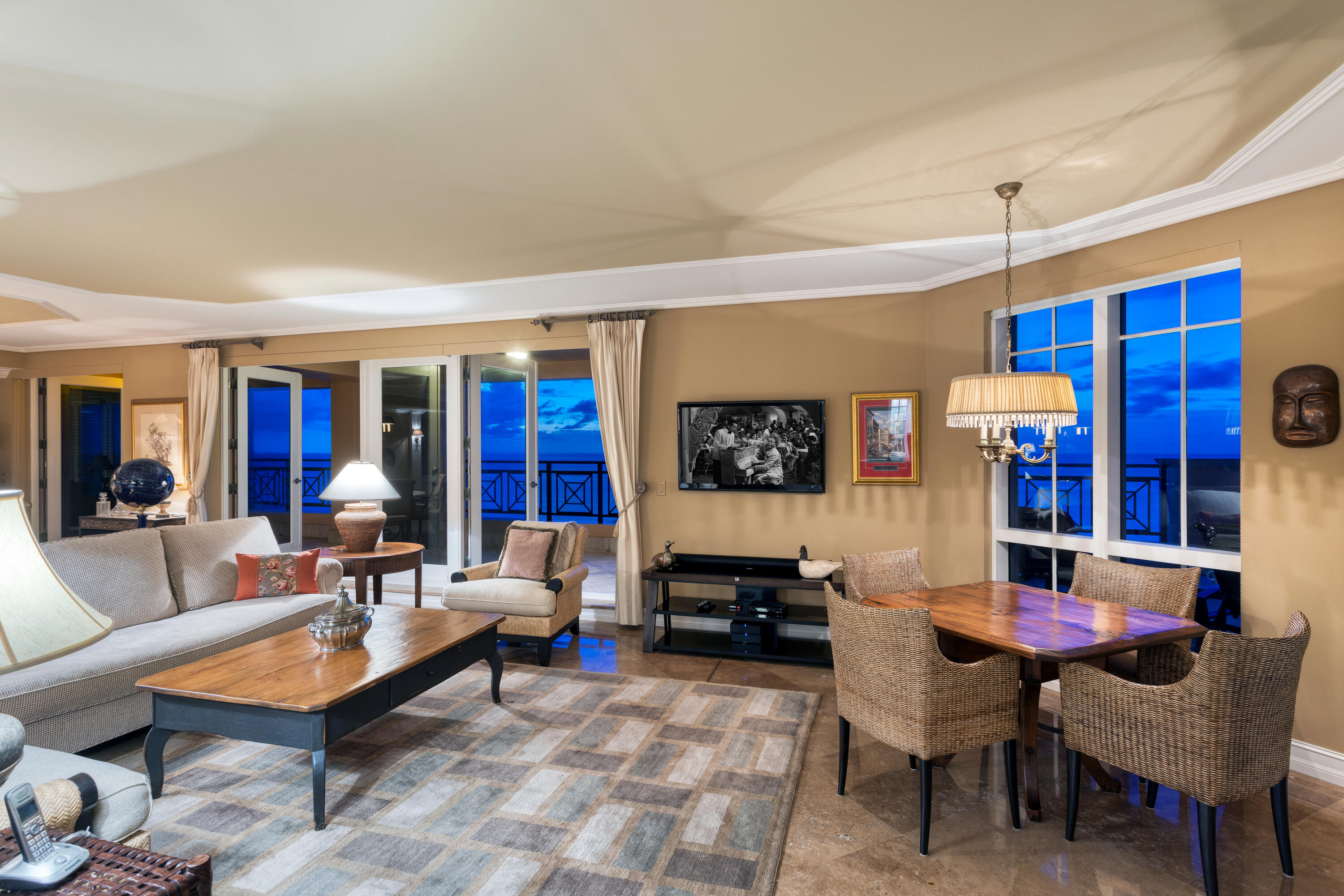 400 South Ocean Boulevard, Unit R14 Boca Raton, FL 33432 - Photo 5 of 29 SUNRISE LIVING ROOM