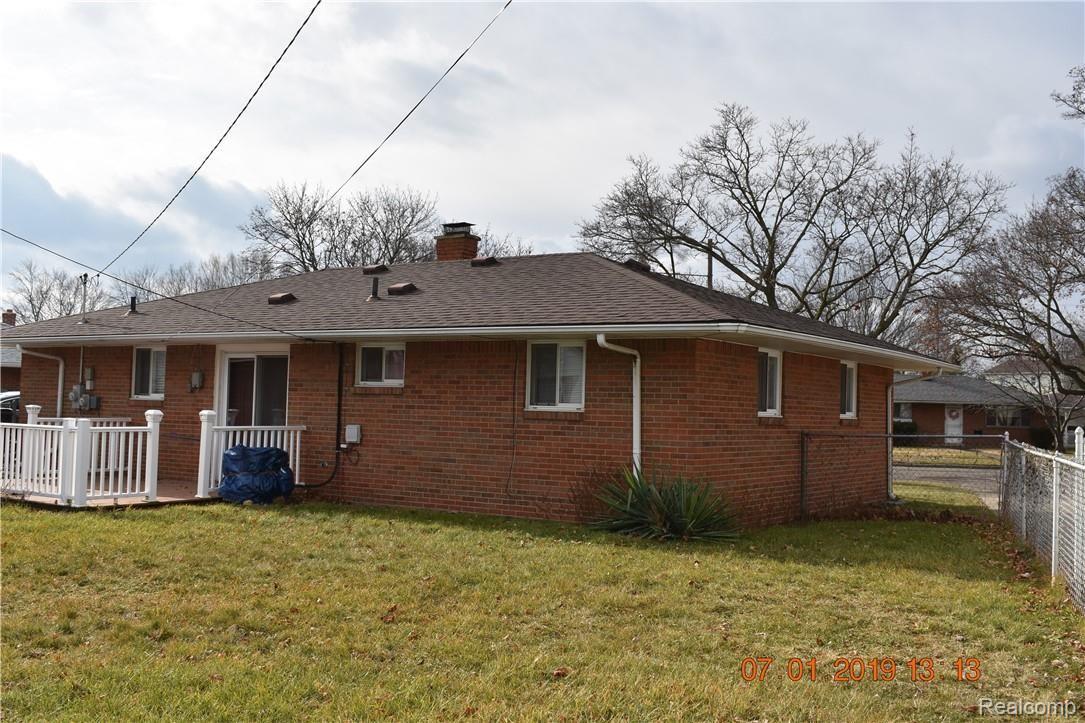 5001 Harding Street Wayne, MI 48184 - Photo 10 of 18 DSC_0008.JPG