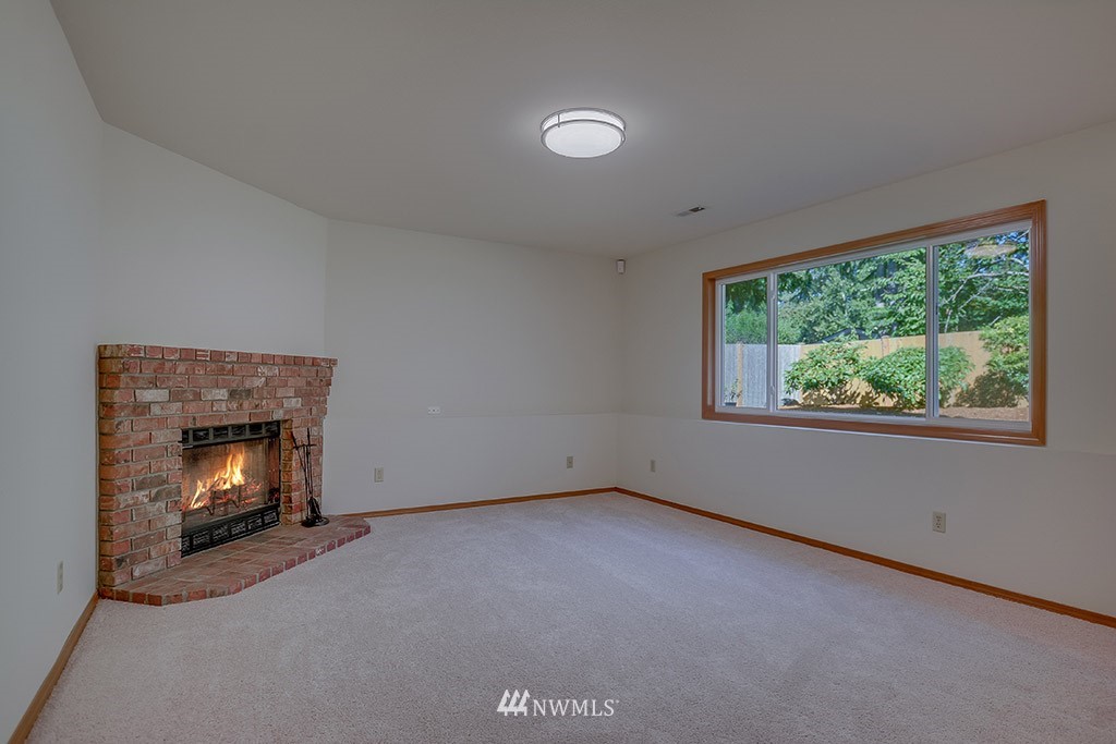 3327 208th Place Southeast Bothell, WA 98021 - Photo 11 of 22