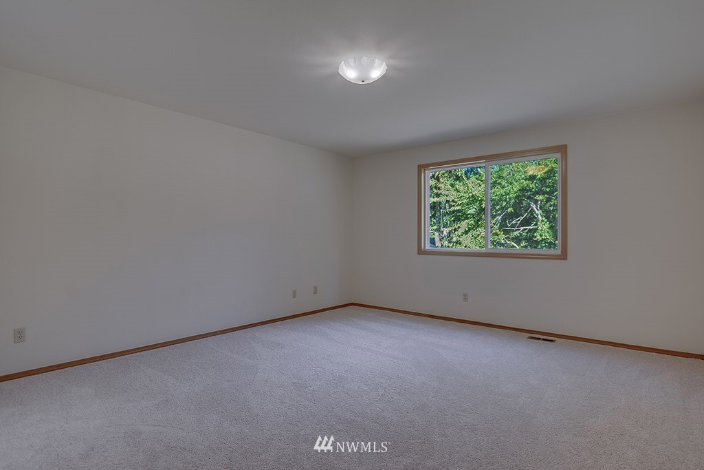 3327 208th Place Southeast Bothell, WA 98021 - Photo 12 of 22