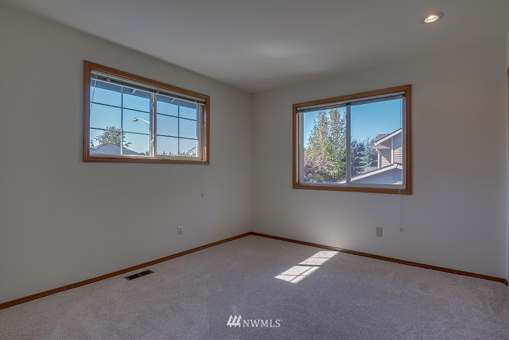 3327 208th Place Southeast Bothell, WA 98021 - Photo 16 of 22