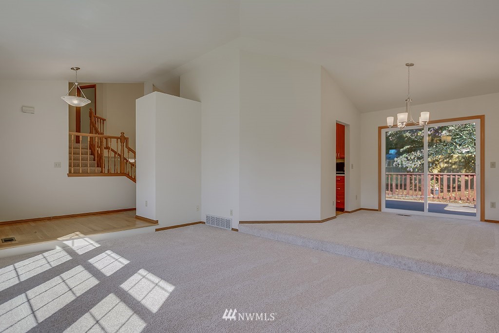 3327 208th Place Southeast Bothell, WA 98021 - Photo 5 of 22