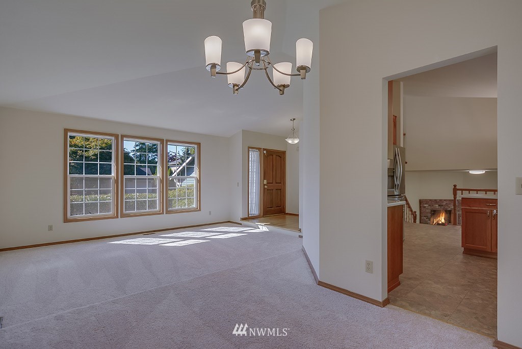 3327 208th Place Southeast Bothell, WA 98021 - Photo 7 of 22