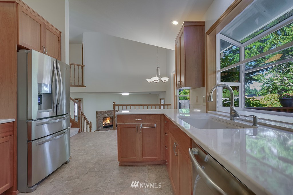 3327 208th Place Southeast Bothell, WA 98021 - Photo 9 of 22