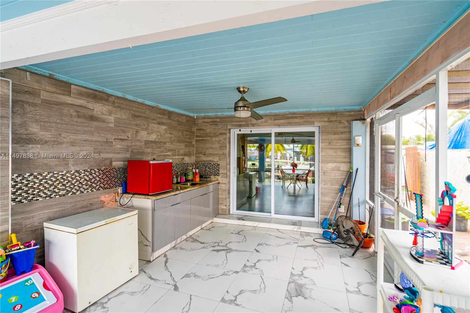 10981 Southwest 44th Street Miami, FL 33165 - Photo 50 of 52