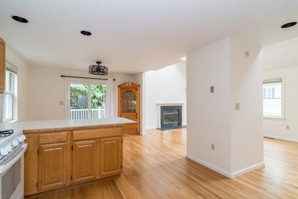4 Randall Court Natick, MA 01760 - Photo 11 of 25